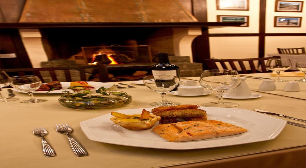 Hosteria Futalaufquen Lago Futalaufquen Esterno foto
